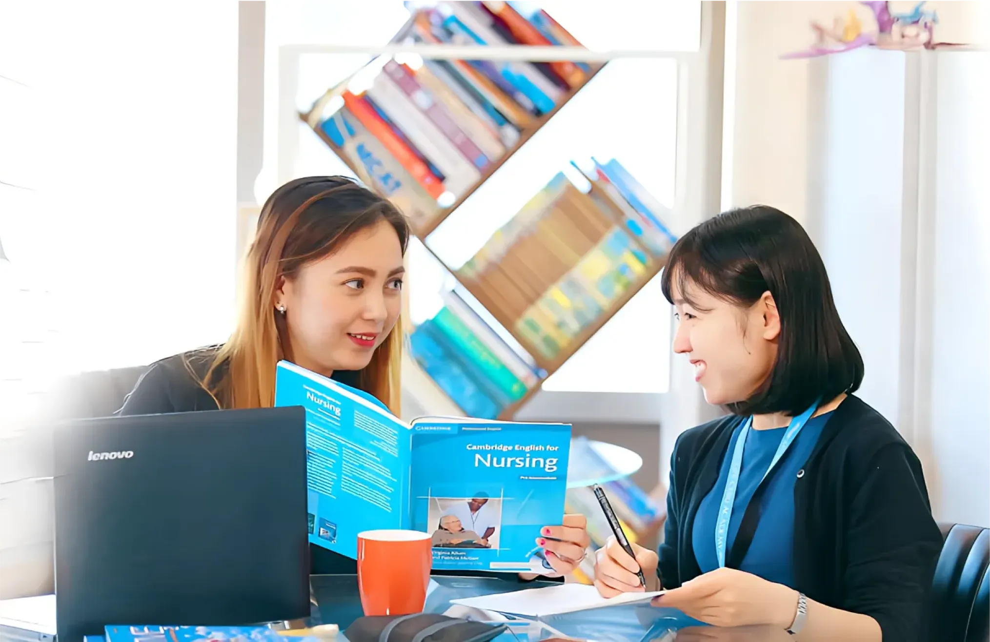 看護師向け医療英語留学 セブ島HLCAのレッスン風景（Cambridge English for Nursing）